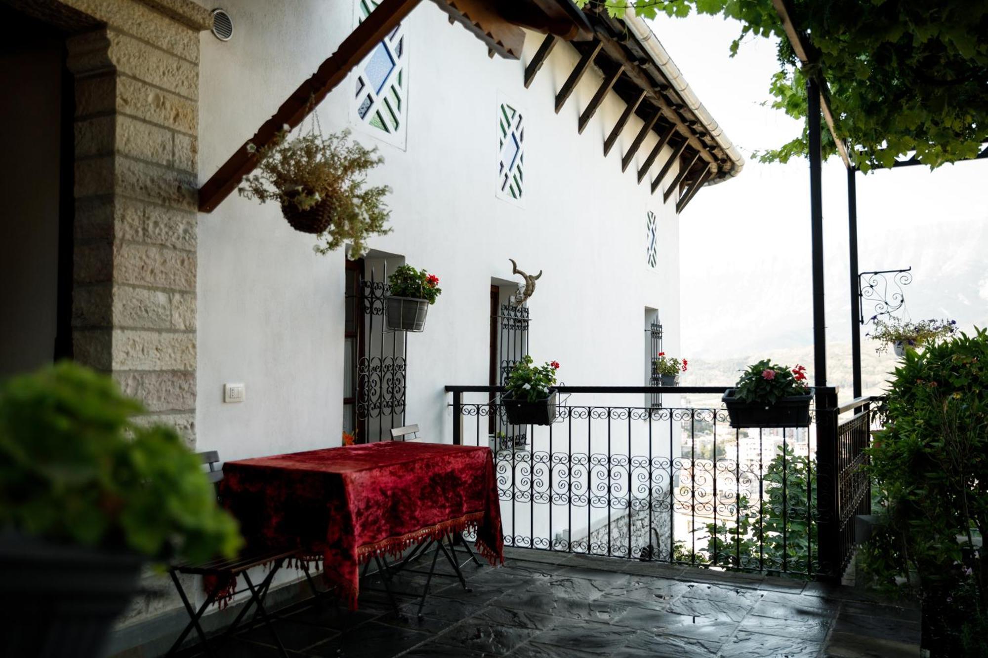 Boutique Hotel Musee Gjirokastër Eksteriør bilde